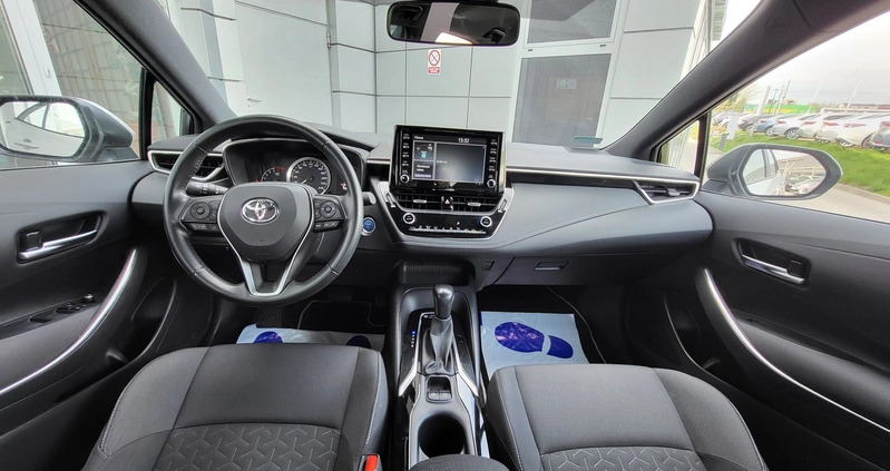 Toyota Corolla cena 94900 przebieg: 23501, rok produkcji 2021 z Kisielice małe 137